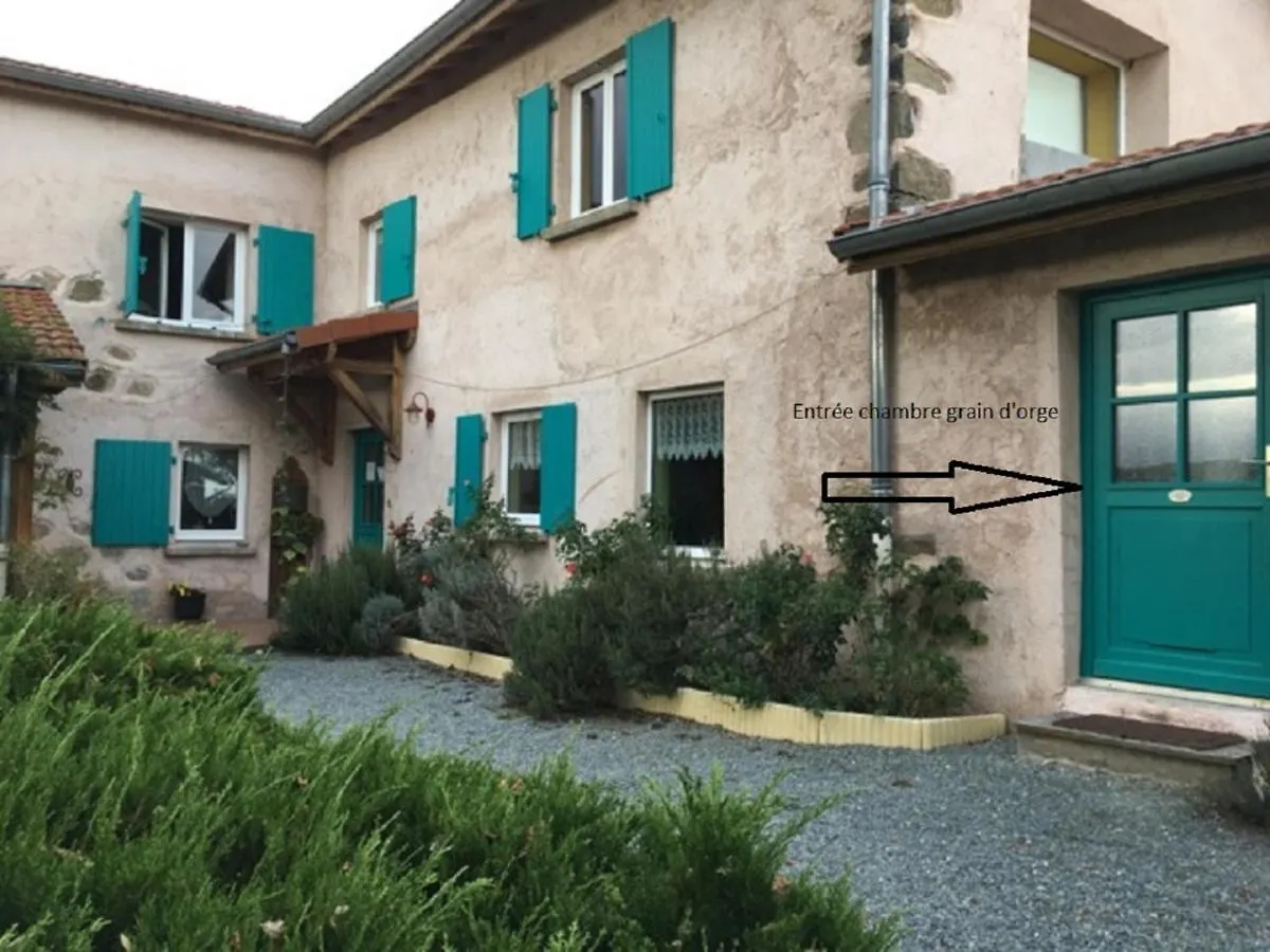 La Ferme De La Source Bed & Breakfast Bully